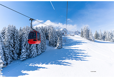 When the mountain calls – Innovative control system for ski lifts with operating and control solution from Siemens