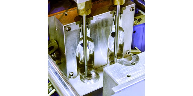 Five Ways That Automation Improves Quality in Blow Molding